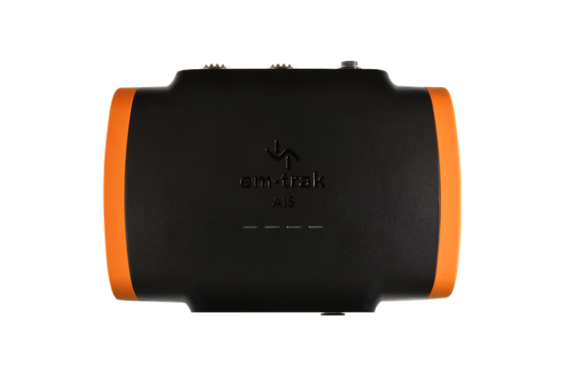 B953 AIS Transceiver + Fully Integrated high performance VHF Antenna Splitter